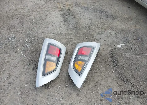 2011 Kia Soul + z USA, uszkodzony, nr VIN KNDJT2A29B7705106